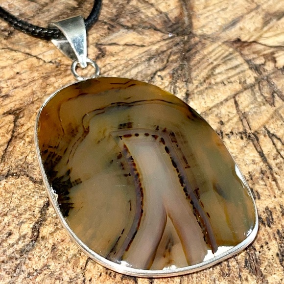 Montana Fire Agate Pendant 2 1/2” - Picture 7 of 10